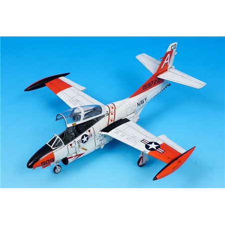 1/32 T-2 Buckeye