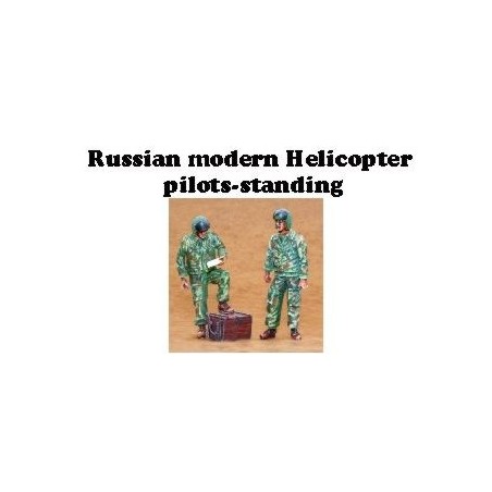1/35 2 x Modern Russian (Post WWII) Helicopter pilots standing