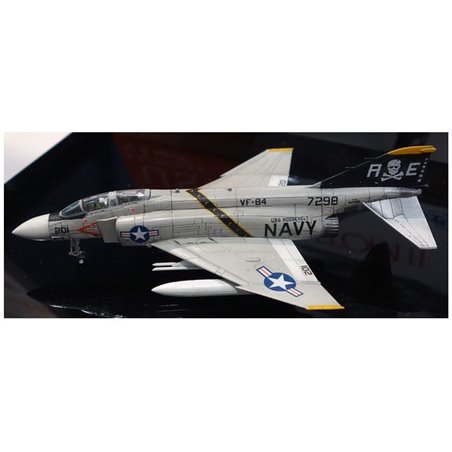 1/144 F-4J Phantom II U.S. Navy (2 Kits)