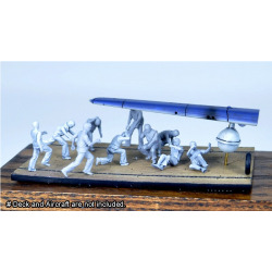 Tori factory 1/48  WWII USS Aircraft Carrier Deck Crews & Pilots Set 2
