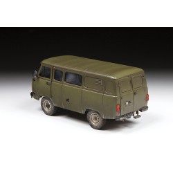 1/35 Russian Military Van UAZ 3909 - Zvezda 2