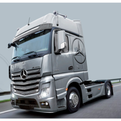 Italeri Camión MB Actros MP4 GigaSpace 1/24 2