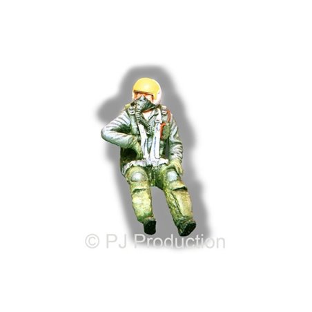 1/48 F-104 Pilot seated (resin)