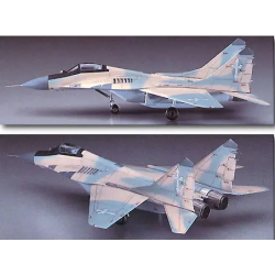 Hasegawa 1/72 MACROSS ZERO: MIG-29 2