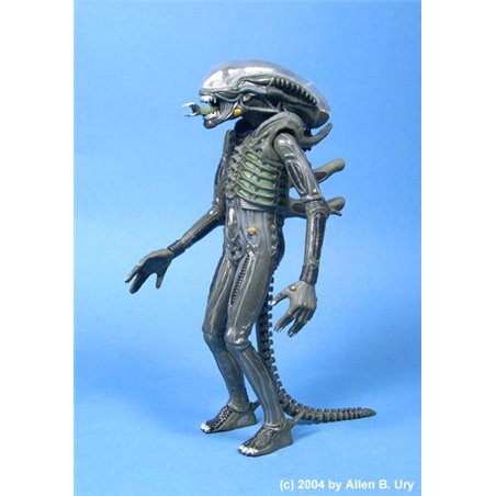 1/9 Alien Figure