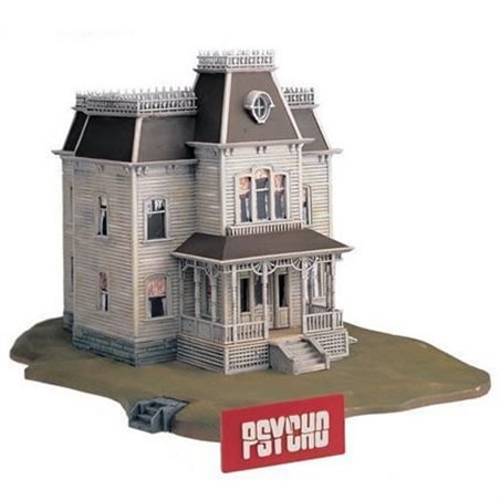1/87 The Bates Mansion from "Psycho"