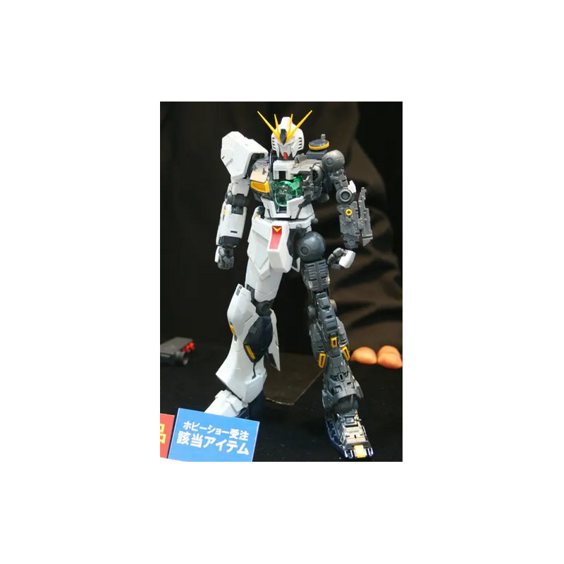 Bandai 1/100 MG Nu Gundam Ver.KA model kit