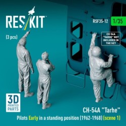 CH-54A Tarhe pilots Early in a standing position (1962-1968) (scene 1) (3 pcs) (3D Printed)