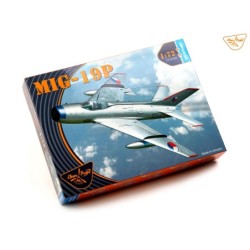 MiG-19P 2